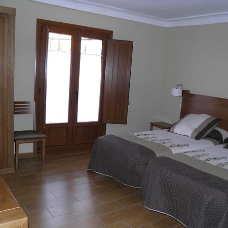 Apartamentos Turisticos Peñafiel Oda fotoğraf