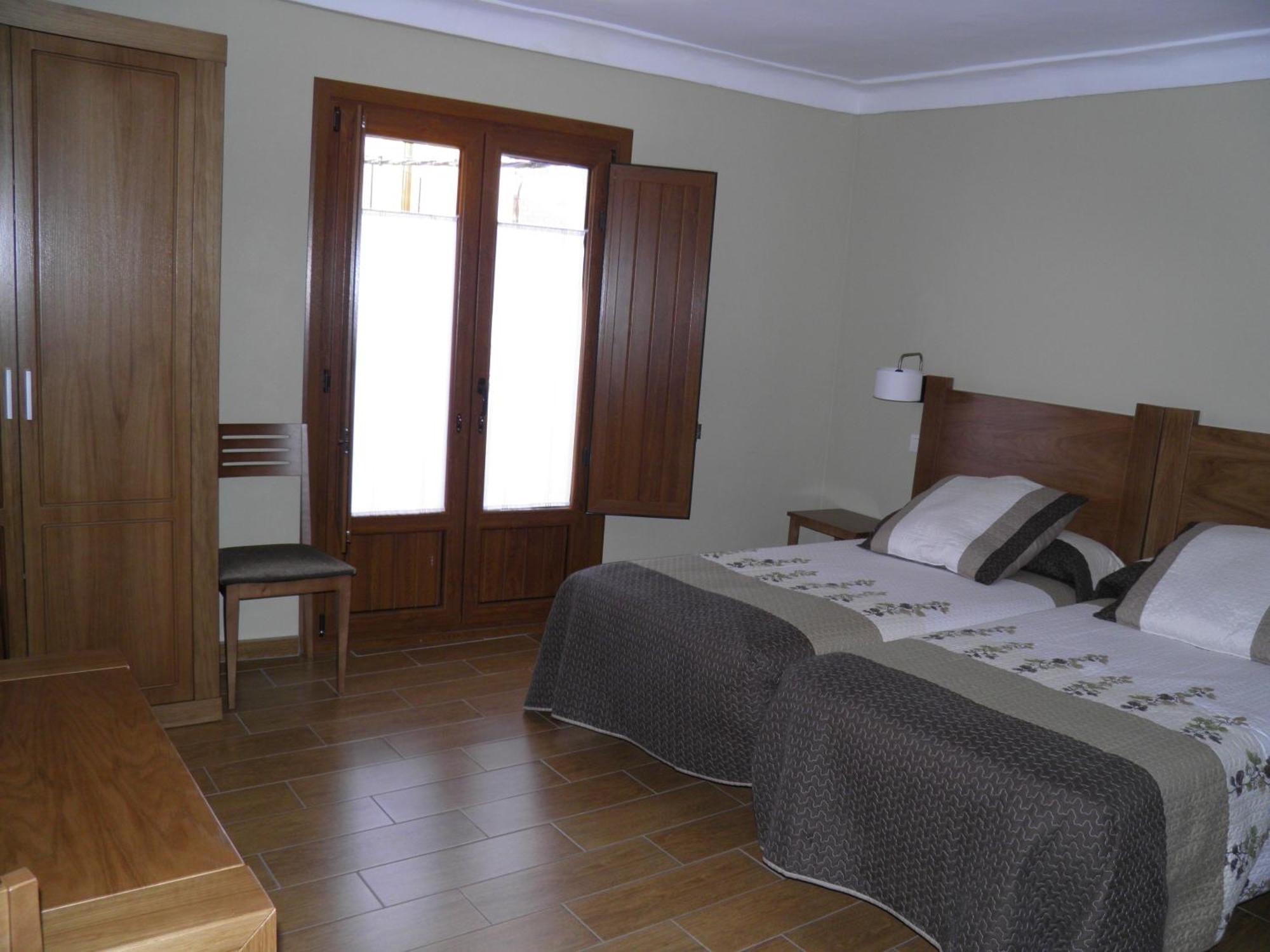 Apartamentos Turisticos Peñafiel Oda fotoğraf